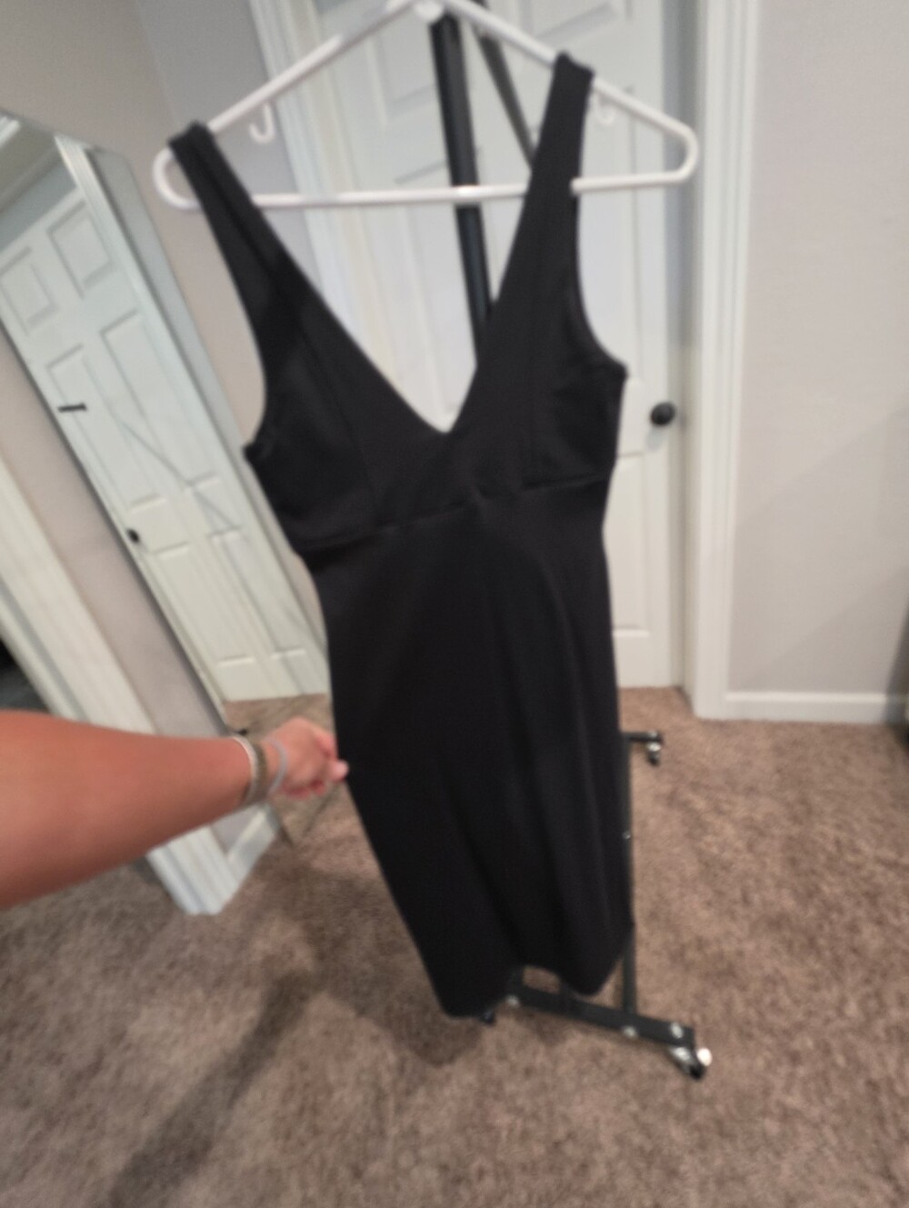 Abercrombie & Fitch Soft A&F Collection Black Sleeveless Midi Dress Small